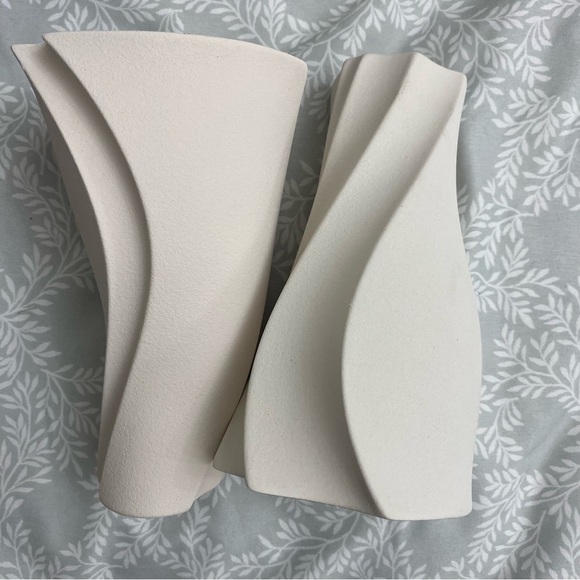 Set of 2 Ceramic Candle Holders - Picture 3 of 6